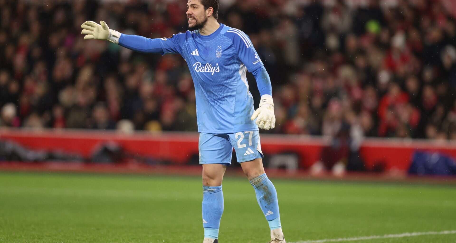 Vitor Pereira explains why Stefan Ortega couldn't play for Nottingham Forest against Brighton