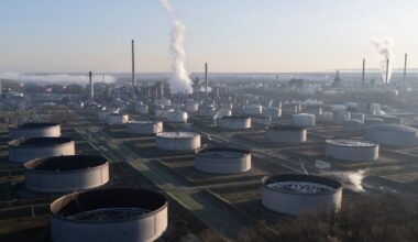 Europe prepares to approve historic emergency oil release – POLITICO