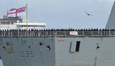 Starmer gives green light for UK forces to intercept Putin’s shadow fleet – POLITICO