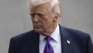 Trump's 'Art of the Deal' can't reopen the Strait of Hormuz — and it's threatening a recession