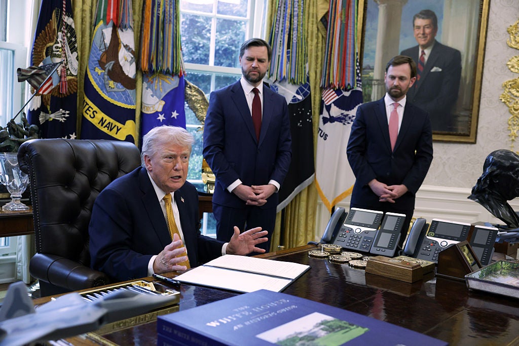 Donald Trump is boasting that he’ll ‘have the honor of taking Cuba’