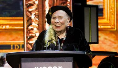 Watch Joni Mitchell Perform, Accept Lifetime Achievement Award at 2026 Junos