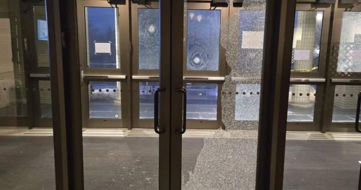 2 Toronto-area synagogues struck by gunfire overnight