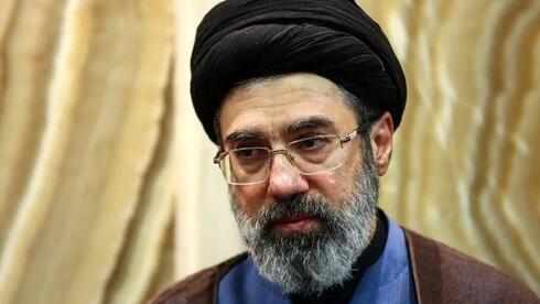 Mojtaba Khamenei wounded after surviving assassination attempt at outbreak of war