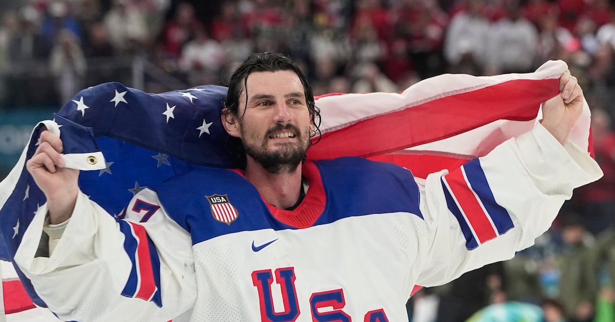 Jets goalie Hellebuyck upset his wife bears brunt of criticism for White House visit - CTV News