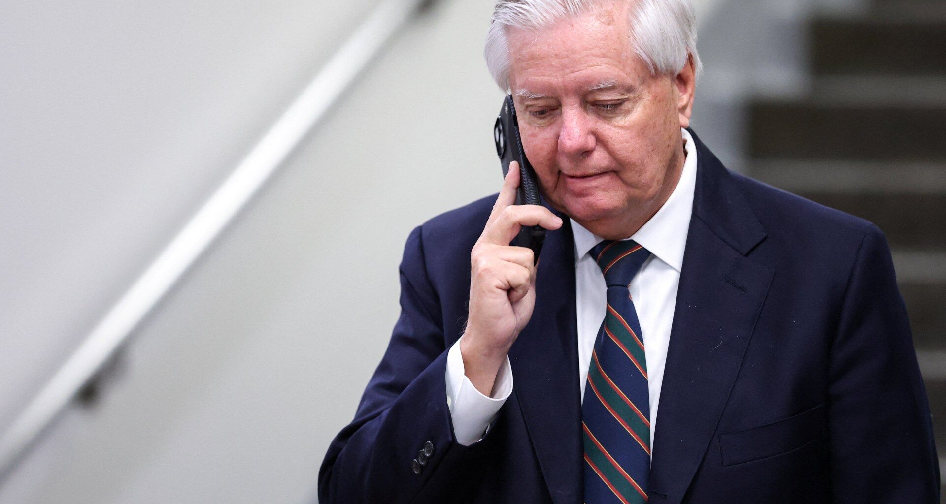 Senate Republicans block war powers resolution on Iran | Conflict