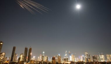 Canada may defend Gulf states, Israel strikes Lebanon