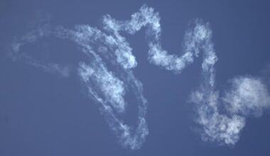 Houthis launch first Yemeni strike in Iran war, target Israel