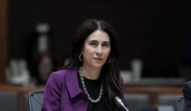 Fees for phone, internet plans to be eliminated: CRTC