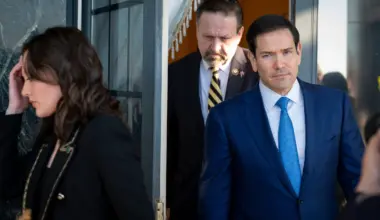 U.S. orders more diplomats to leave Middle East