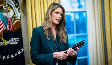 Lindsey Halligan faces investigation by Florida Bar