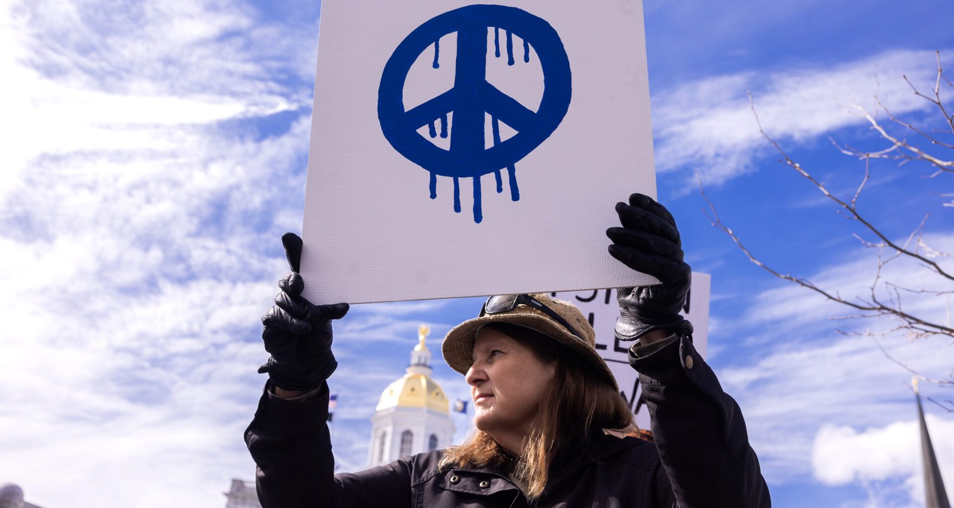 Concord rally urges Congress to halt military attacks on Iran