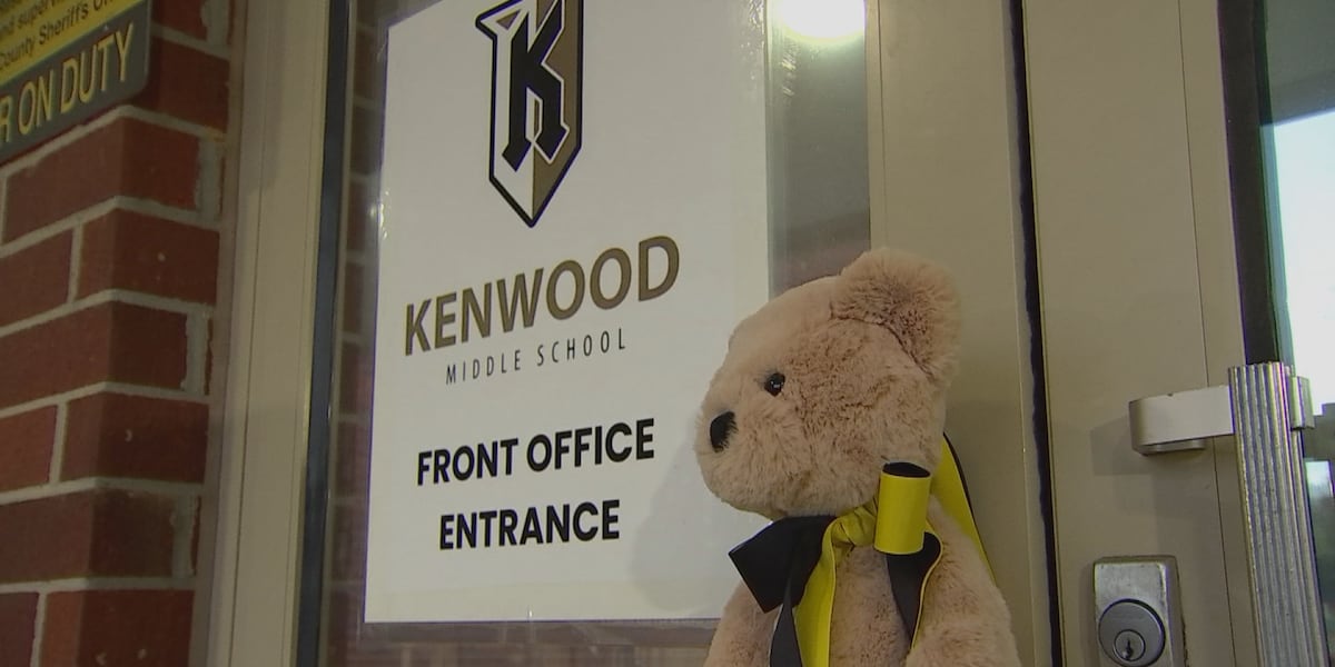 Clarksville community in mourning after deadly school bus crash