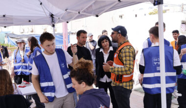 Visiting missile impact sites, UJA-Fed. N.Y.'s Israel director stresses civil society's role in war