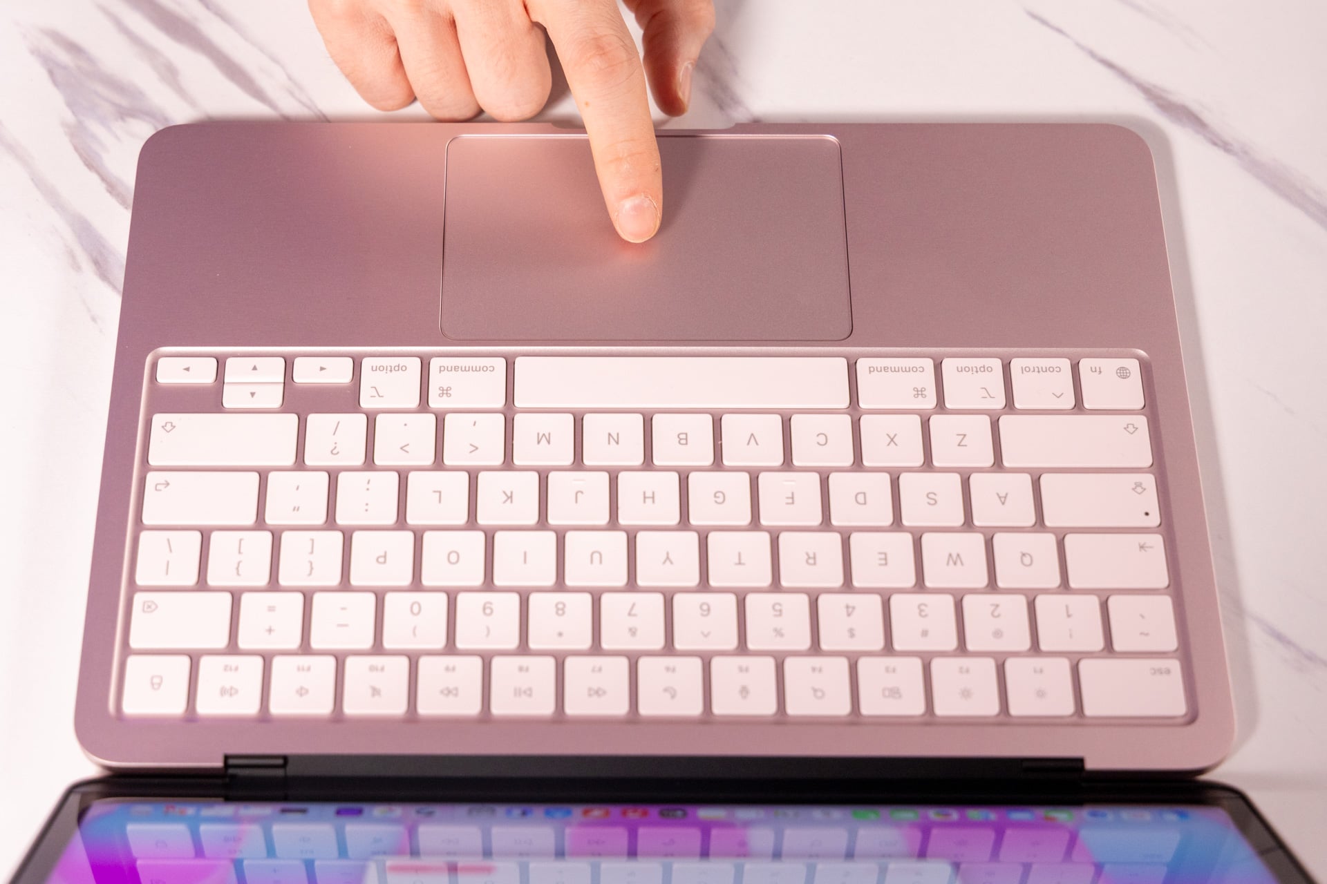 Macbook Neo Review 09