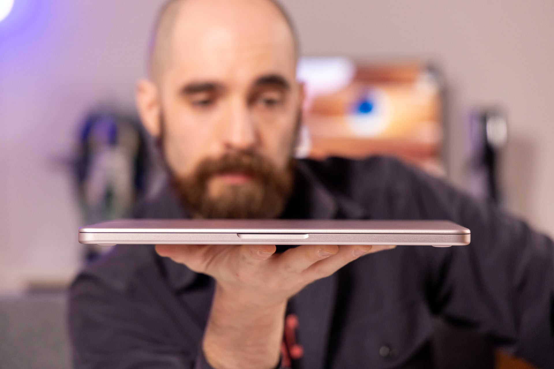 Macbook Neo Review 11