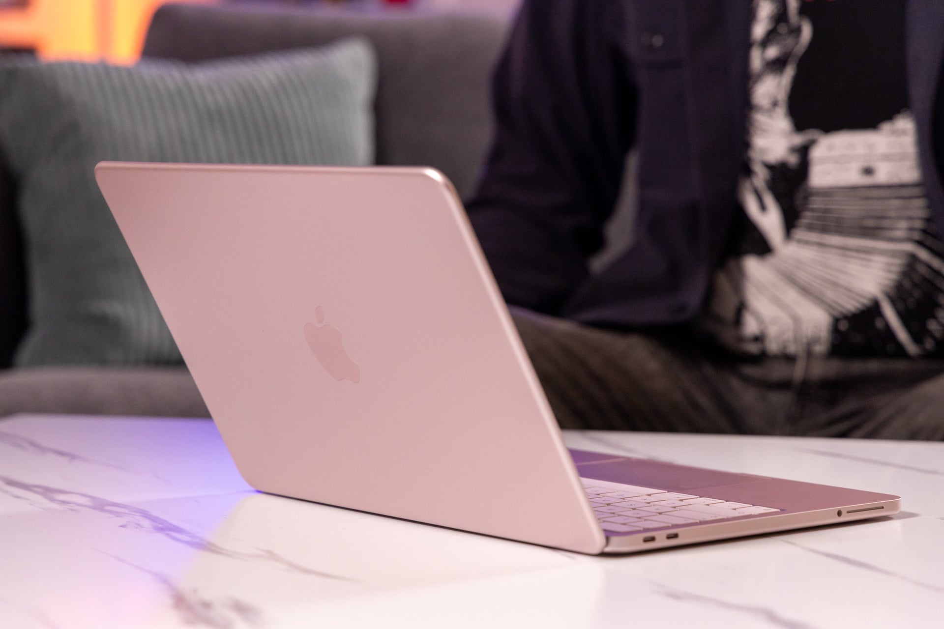 Macbook Neo Review 21