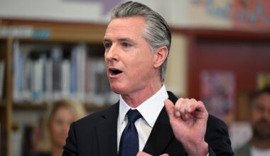 DOJ Probes Men in Women's Prisons in 2 States