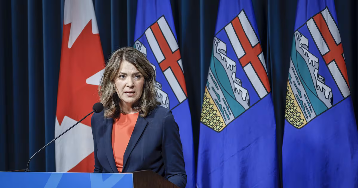 Danielle Smith reacts to UCP MLA op-ed inviting signatures for separation referendum - CTV News