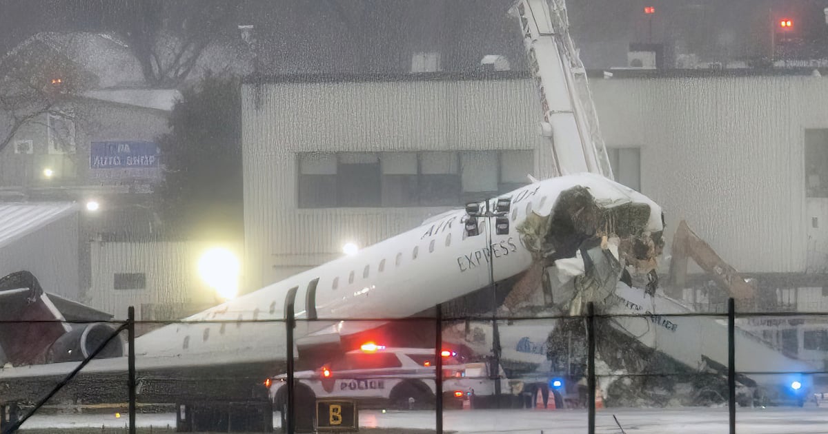 LaGuardia Air Canada crash: Video captures collision
