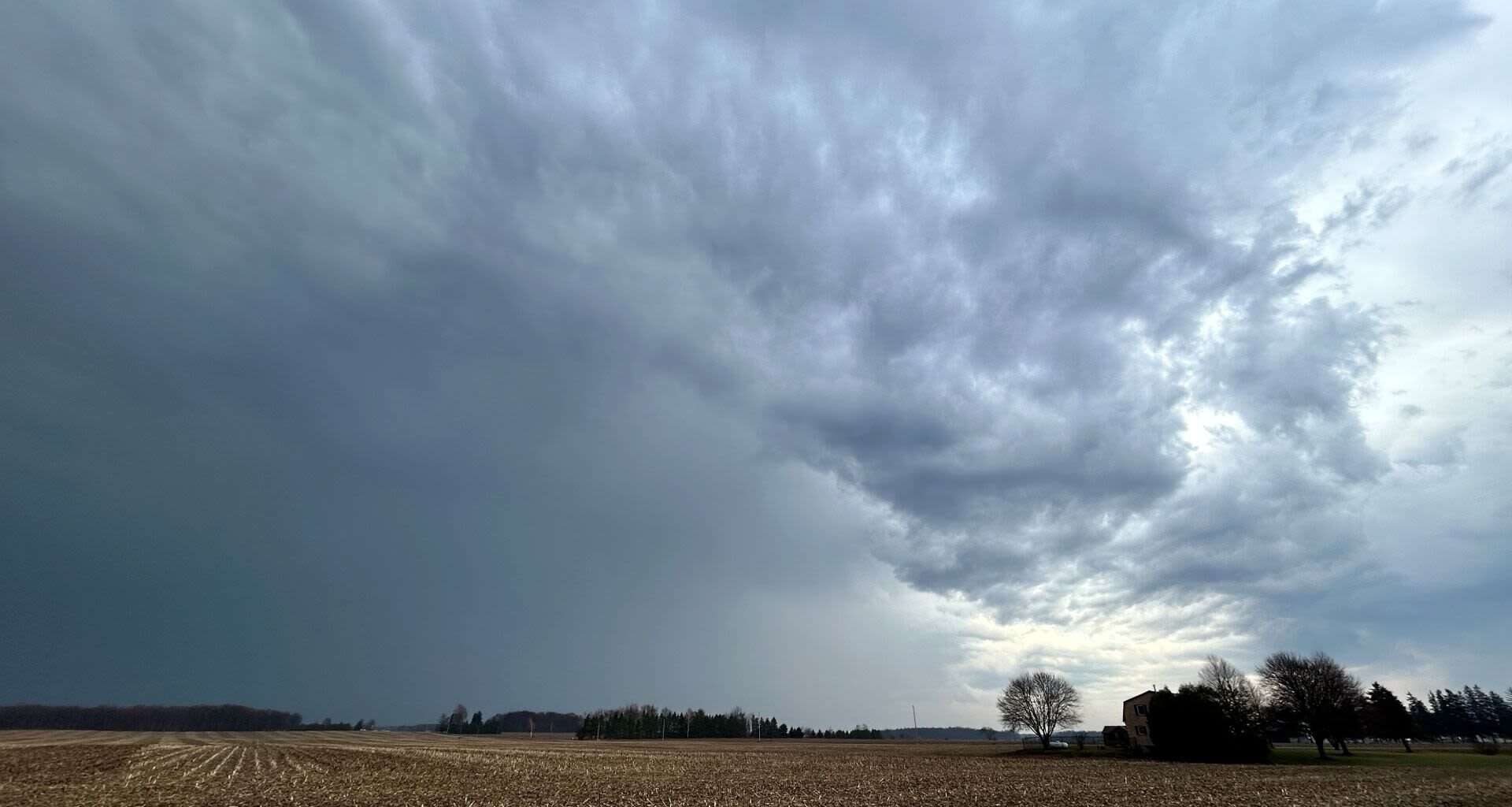 Severe storms hit southern Ontario, rounds of ice, snow, and rain to come