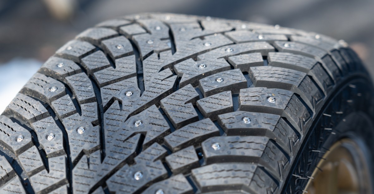 These retractable studded tires might save our roads, ears, and lungs