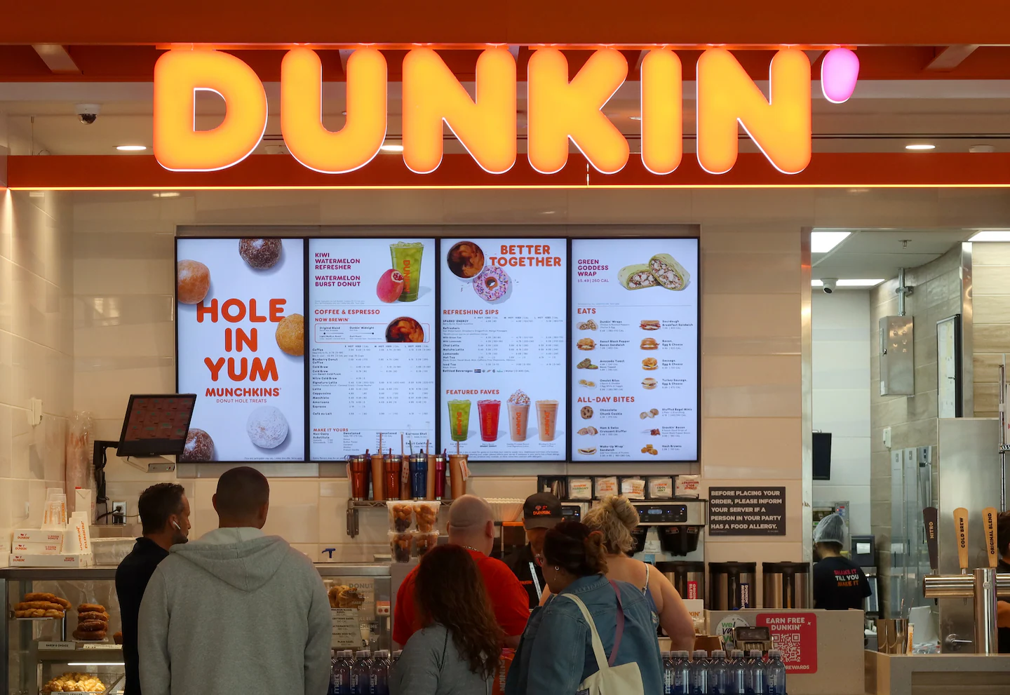RFK Jr.’s dunk on Dunkin’ riles up New Englanders: ‘Come and take it’ - The Washington Post