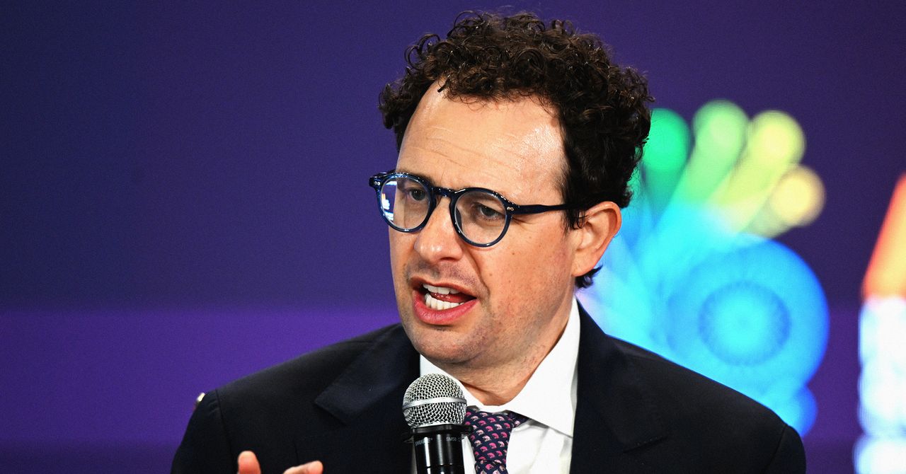 Trump Moves to Ban Anthropic From the US Government