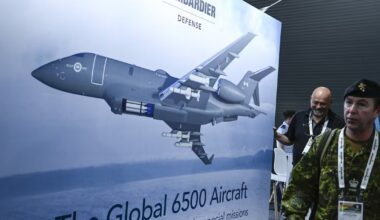 Feds announce nearly $1 billion for domestic defence innovation, including Bombardier aircraft - CTV News