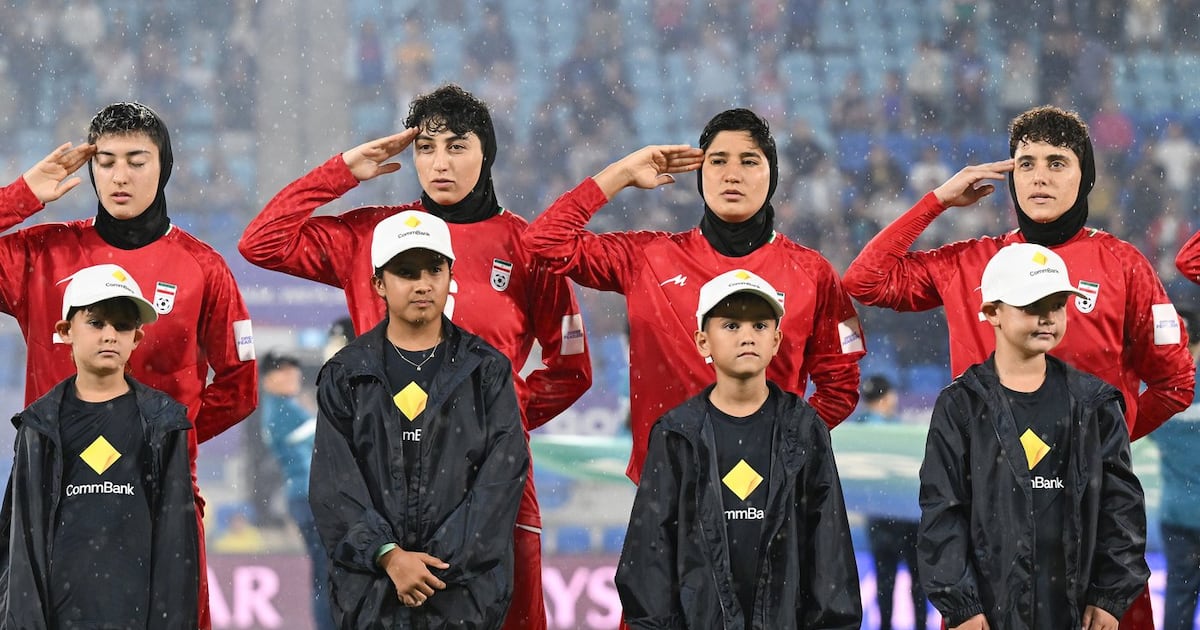 Iranian women’s football team member changes mind on asylum in Australia - CTV News
