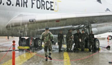 Canadian military personnel leave Iraq with NATO allies amid Iran war - CTV News