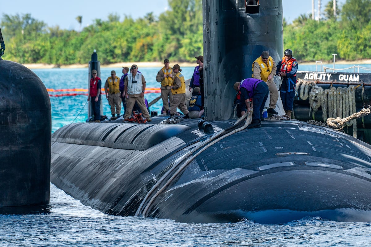 Australian submariners have a brush with Iran war