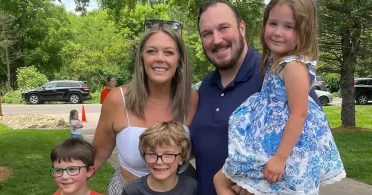 Minnesota Wild reporter, 3 children found dead in house fire