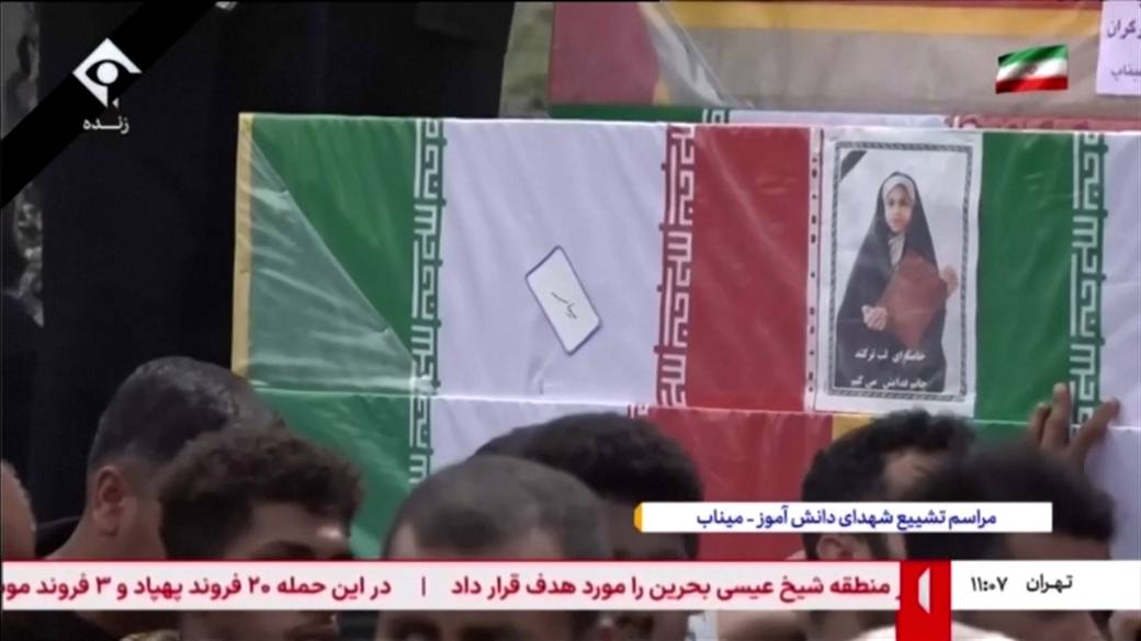 Click to play video: 'Iran asks U.S. ‘what threat did our school children pose?’ after deadly Minab strike'