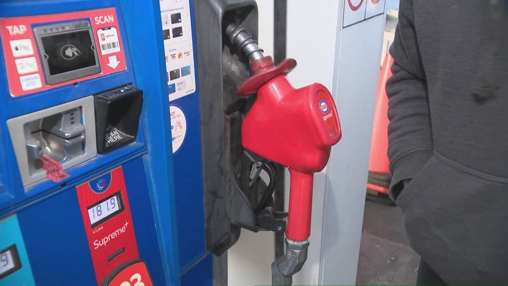 Click to play video: 'Gas prices in GTA jump amid war in Iran'