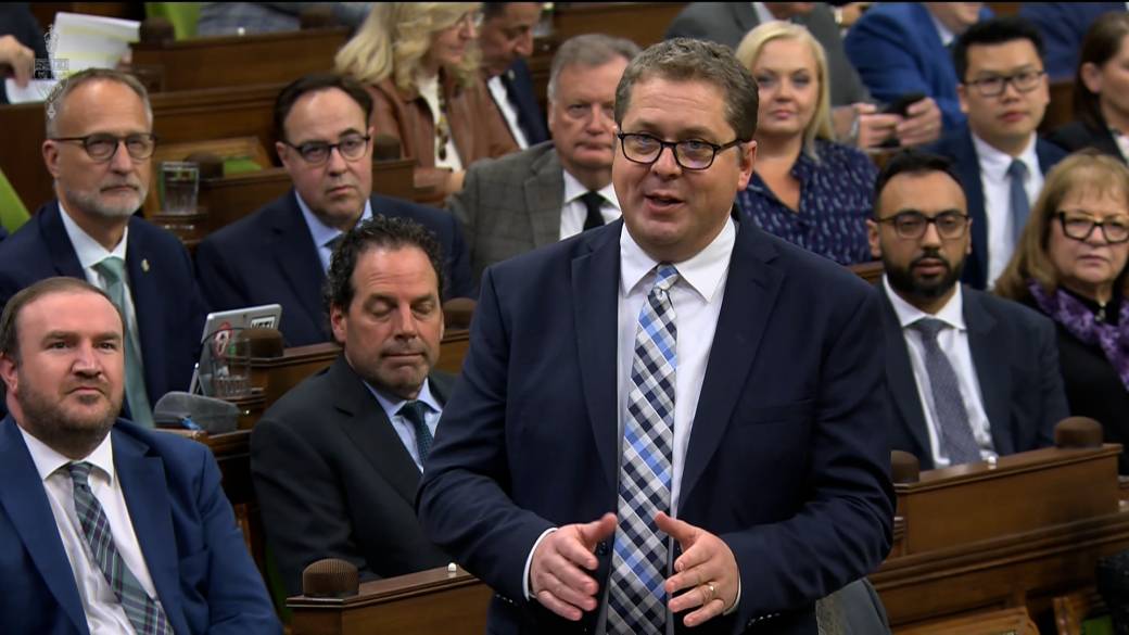 Click to play video: 'Sheer calls on Liberals to ‘cancel the fuel standard tax’ amid global oil price surge'