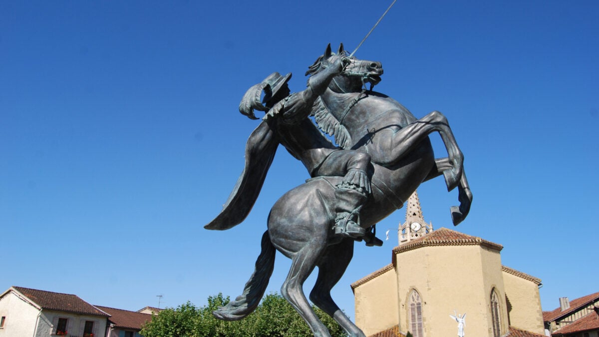 Repair Workers Accidentally Stumble Upon Lost Remains of Legendary 'Fourth Musketeer'