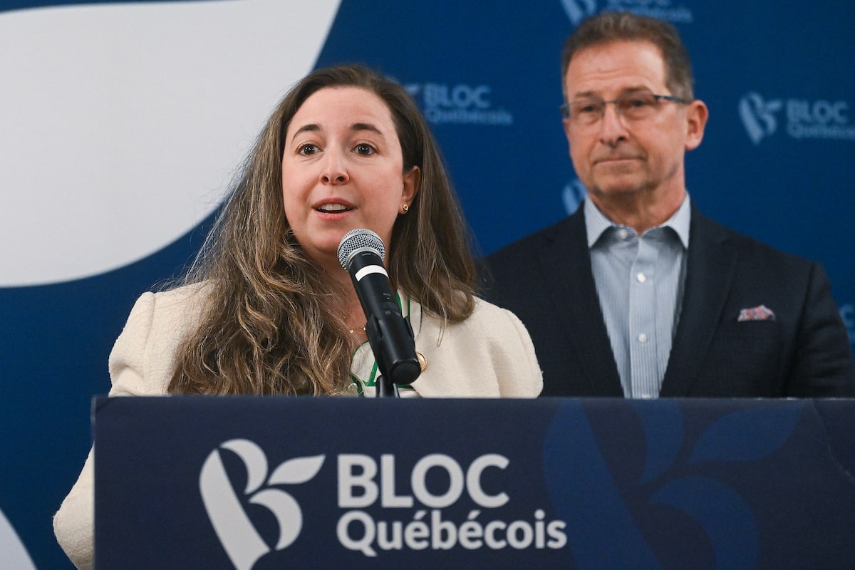 Longest Ballot Committee collecting signatures for potential candidates in Terrebonne by-election