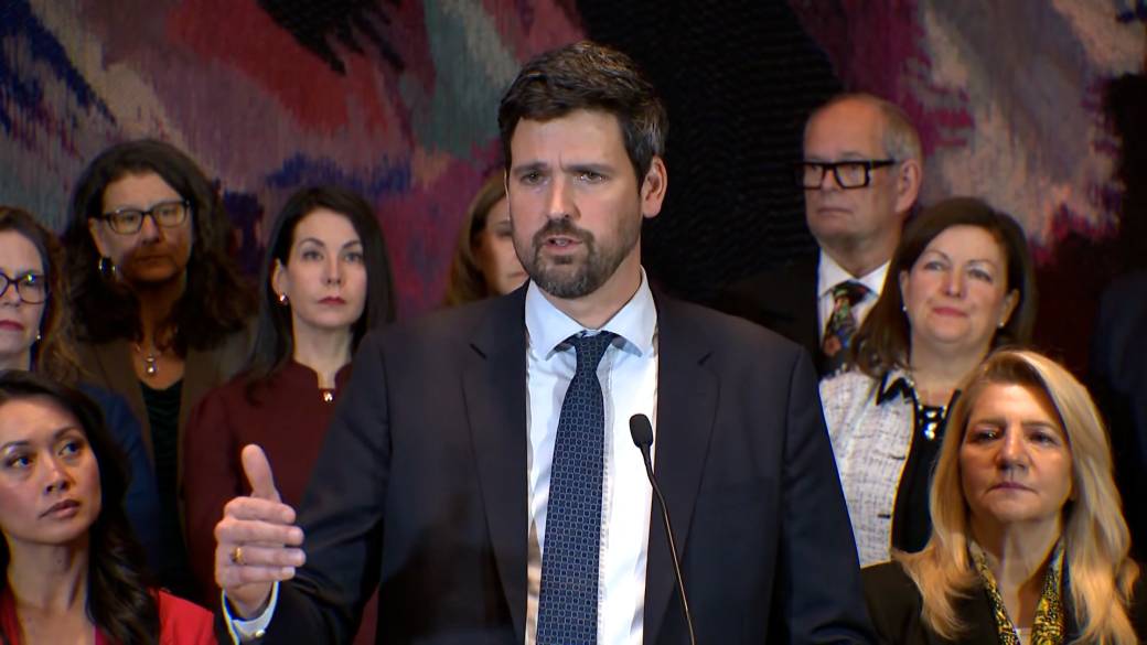 Click to play video: 'Canada adding femicide, pornographic deepfakes to Criminal Code '