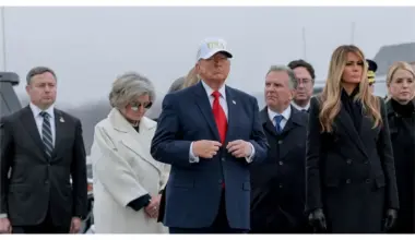 Trump Sparks Outrage After Breaking Protocol at a Ceremony — Then Cameras Catch What His Right Hand Does Moments Later