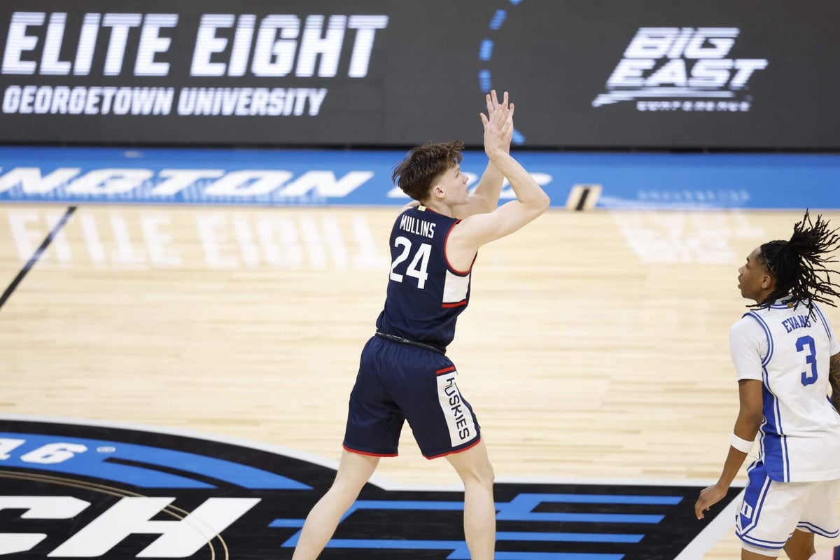 Grant Hill on calling Braylon Mullins’ shot, Duke’s ‘meltdown’: ‘The new Laettner moment’