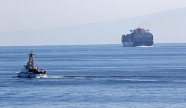 A US Coast Guard cutter transits the Strait of Hormuz on Dec. 2, 2020 (Indra Beaufort/Navy/Wikimedia Commons)