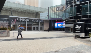 Man stabbed at Union Station, suspect in custody