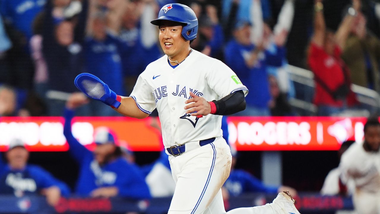 Okamoto quickly fitting in with Blue Jays: 'Great vibes overall'
