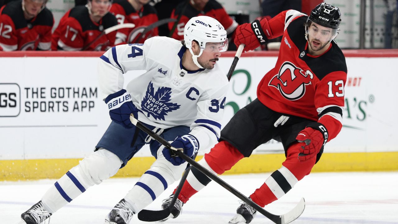 ‘A crappy feeling’: Maple Leafs feel trade pressure as Treliving scratches, scrambles