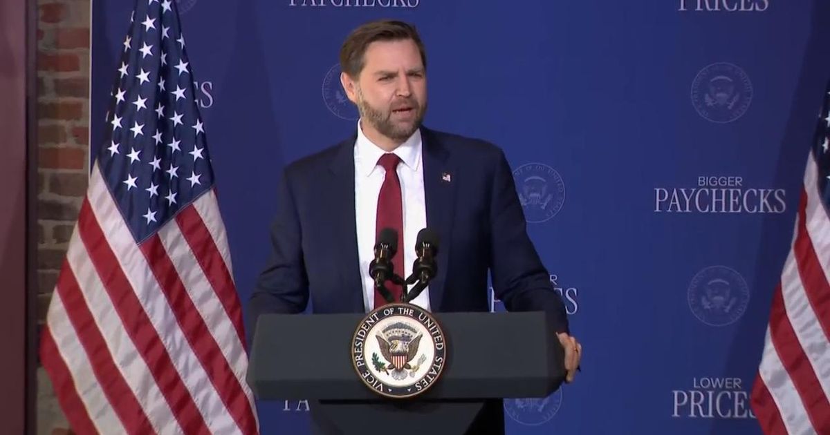 In NC, Vance paints rosy picture of economy. Democrats say it’s ‘empty talk’ :: WRAL.com