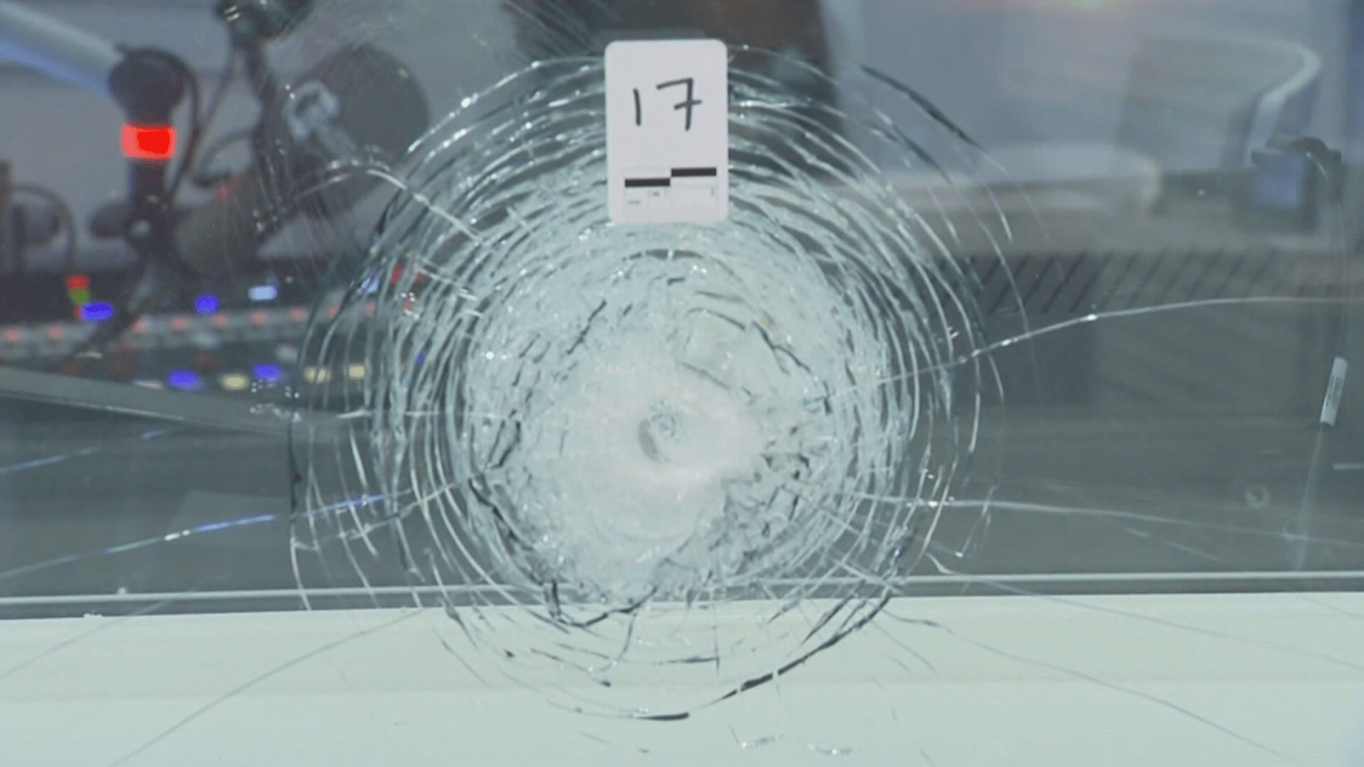 Click to play video: 'Tackling the extortion crisis'