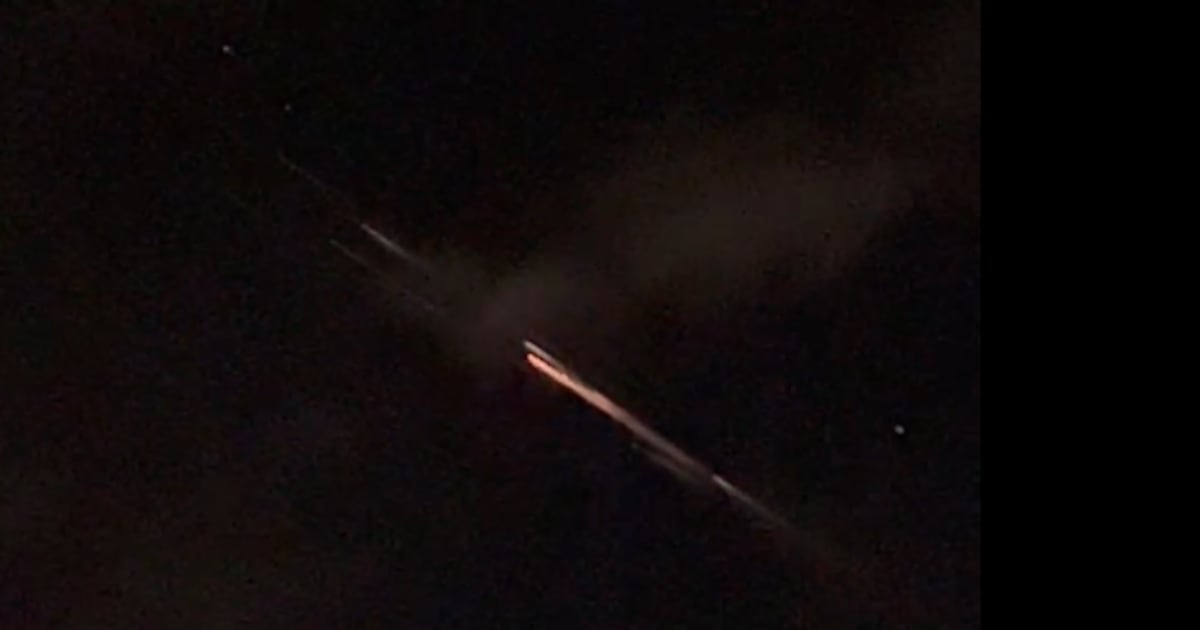 Fireball streaks across sky above Calgary - CTV News