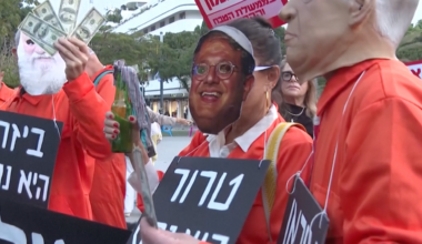 Israelis protest in Tel Aviv calling for end to Iran war | US-Israel war on Iran