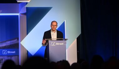 The pro-peace 'Israel lobby' J Street seeks elusive middle ground – The Forward